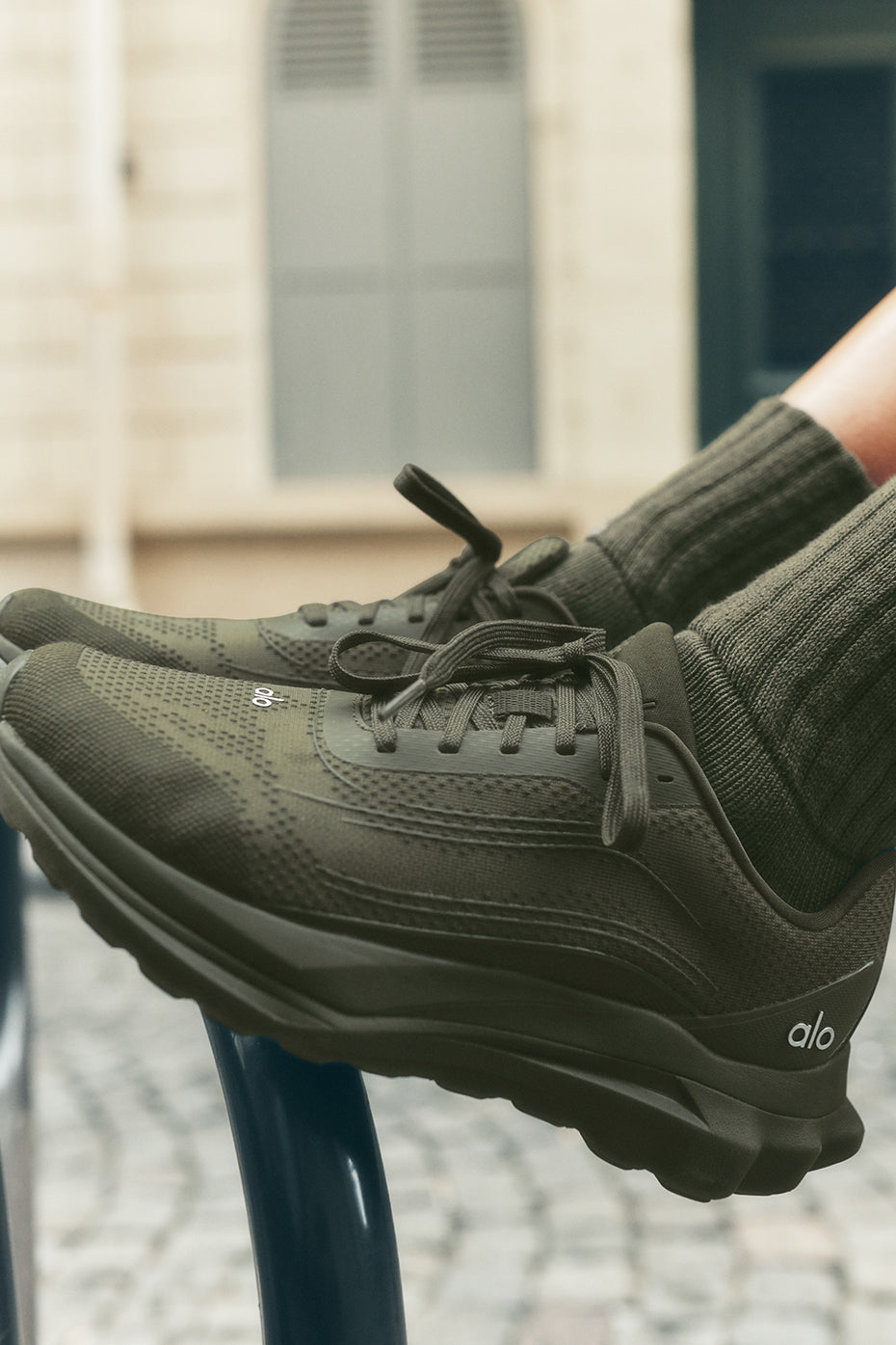 ALO Runner - Green Olive